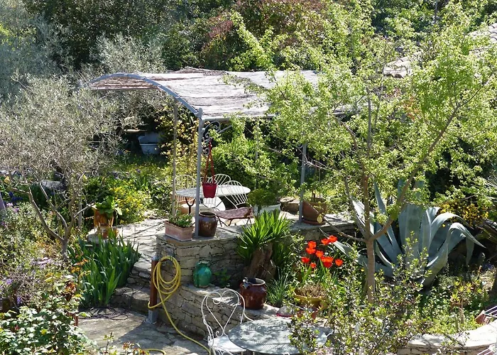 La Pause Nimoise Gæstehus Nîmes